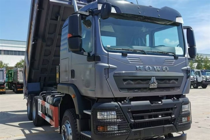 Sinotruk HOWO 8x4 Dump Truck factory